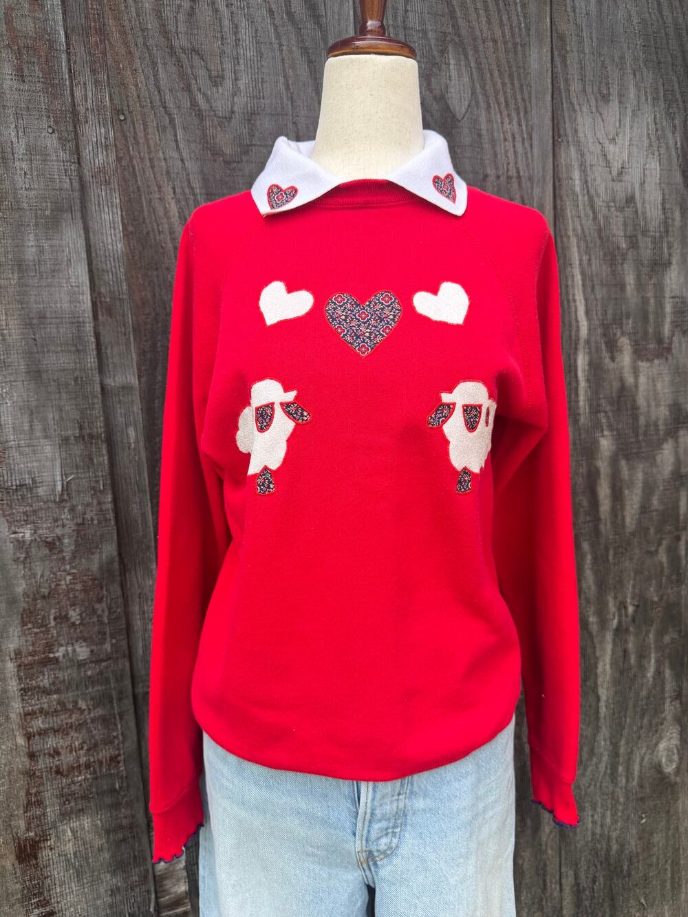 Vintage 90s Sheep Heart Collared Crewneck, Medium